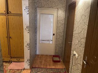 Vanzare ! Apartament cu 3 camere ! Seria 143 foto 6