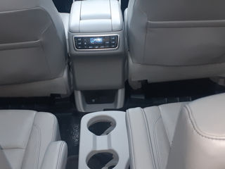 Toyota Highlander foto 10