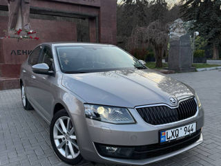 Skoda Octavia foto 2