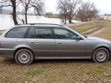 BMW 5 Series foto 7