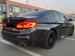 BMW 5 Series foto 3