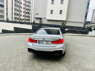 BMW 5 Series foto 4