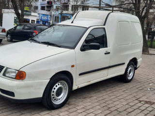 Volkswagen Caddy foto 1