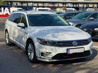 Volkswagen Passat foto 3