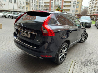 Volvo XC60 foto 2