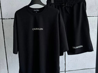 Costum Calvin Klein