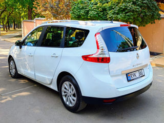 Renault Grand Scenic foto 10