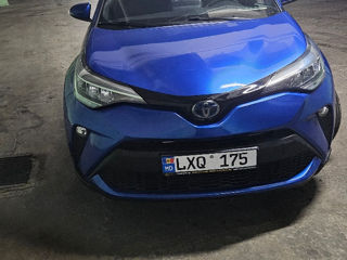 Toyota C-HR foto 3