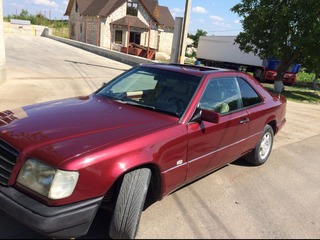 Mercedes Series (W124) foto 2