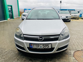 Opel Astra foto 2