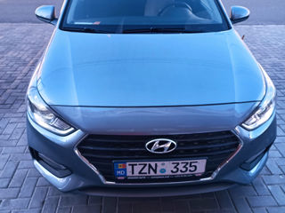 Hyundai Accent foto 4