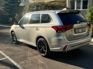 Mitsubishi Outlander foto 5