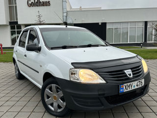 Dacia Logan foto 1