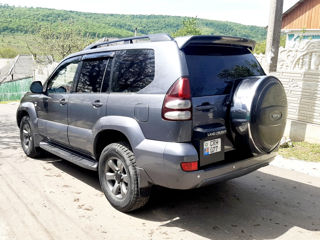 Toyota Land Cruiser Prado foto 4