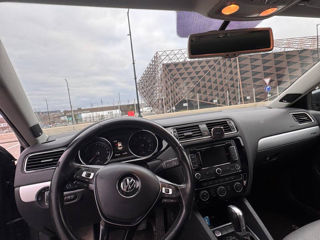 Volkswagen Jetta foto 5