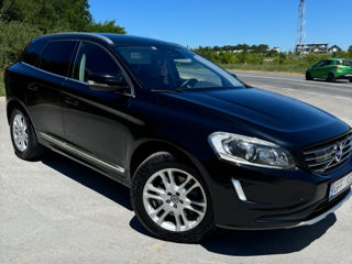 Volvo XC60 foto 1