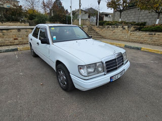 Mercedes Series (W124)