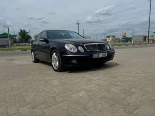 Mercedes E-Class foto 5