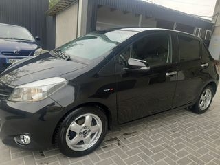 Toyota Yaris foto 6