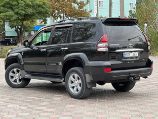 Toyota Land Cruiser Prado foto 3