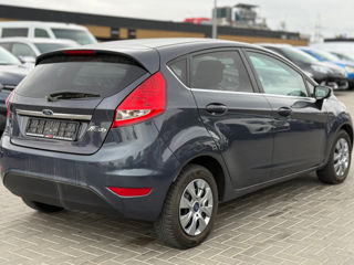 Ford Fiesta foto 3