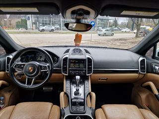 Porsche Cayenne foto 9