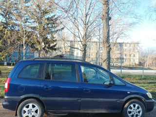 Opel Zafira foto 5