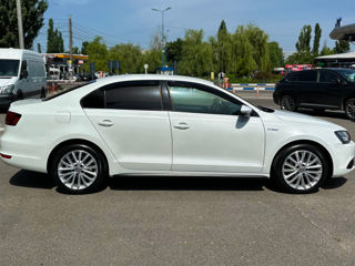 Volkswagen Jetta foto 6