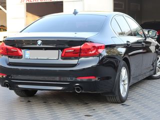 BMW 5 Series foto 3