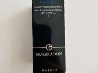 Gesigner glow Giorgio Armani foto 2