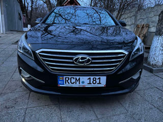 Hyundai Sonata foto 1