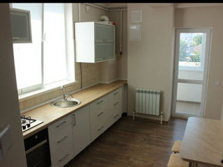 Apartament cu 2 camere, 53 m², Centru, Chișinău foto 2