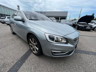 Volvo S60 foto 1