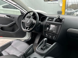 Volkswagen Jetta foto 16