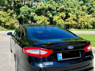 Ford Fusion foto 5