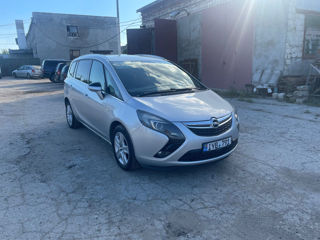 Opel Zafira foto 1