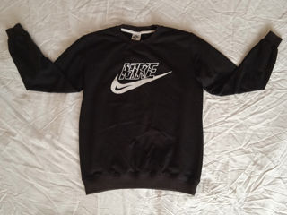 Vând pulover Nike original