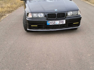 BMW 3 Series foto 4