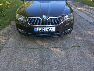 Skoda Superb foto 1