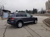 Volkswagen Touareg foto 8