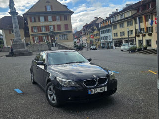 BMW 5 Series foto 1