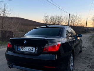 BMW 5 Series foto 3