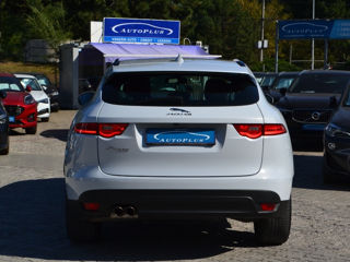 Jaguar F-PACE foto 14