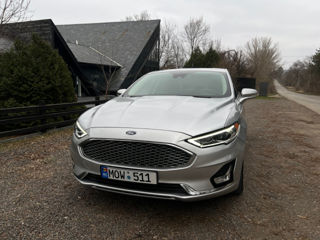 Ford Fusion foto 1