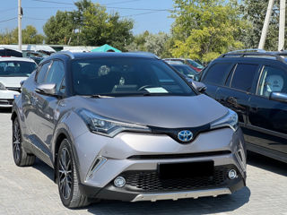 Toyota C-HR foto 4