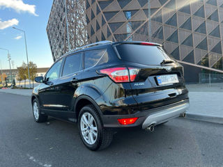 Ford Kuga foto 4