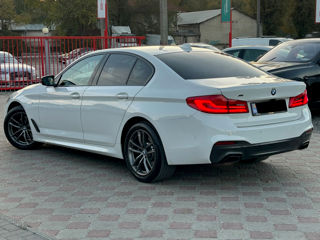 BMW 5 Series foto 3