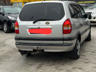 Opel Zafira foto 3