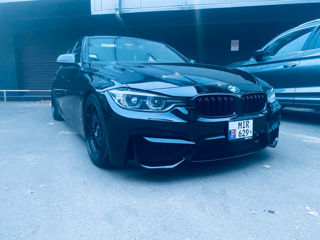 BMW 3 Series foto 2