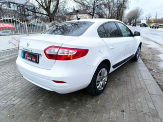 Renault Fluence foto 7